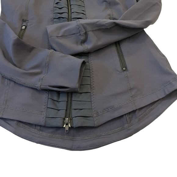 Women's Vimmia Athletic Jacket - Picture 4 of 9